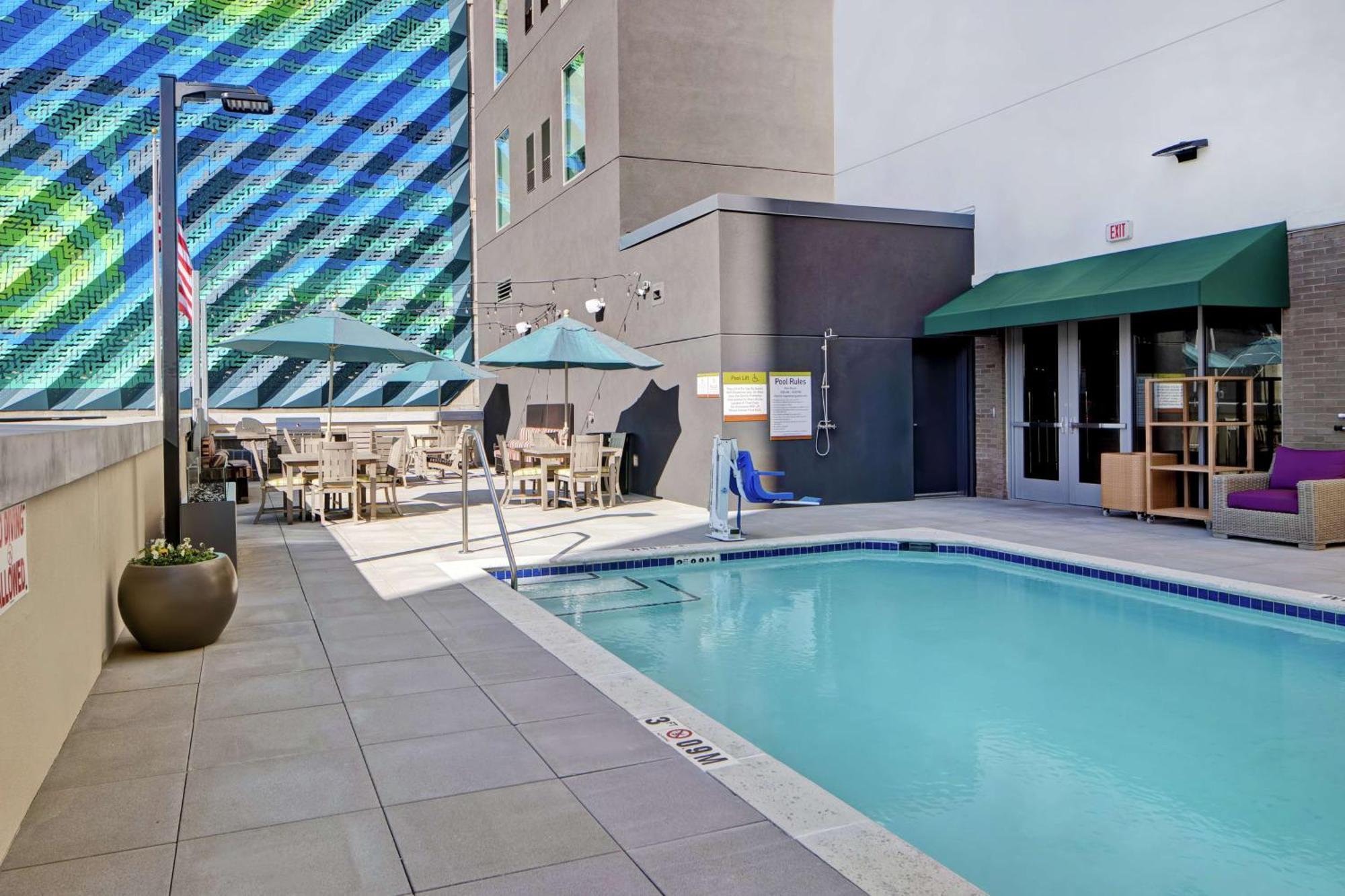 Home2 Suites By Hilton Charlotte Uptown Kültér fotó